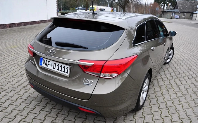 Hyundai i40 cena 36900 przebieg: 204000, rok produkcji 2013 z Pruchnik małe 742